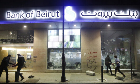 Bank Protests and Holdups Continue to Rise in Lebanon, as Depositors Demand Savings